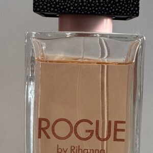Used Rogue by Rihanna